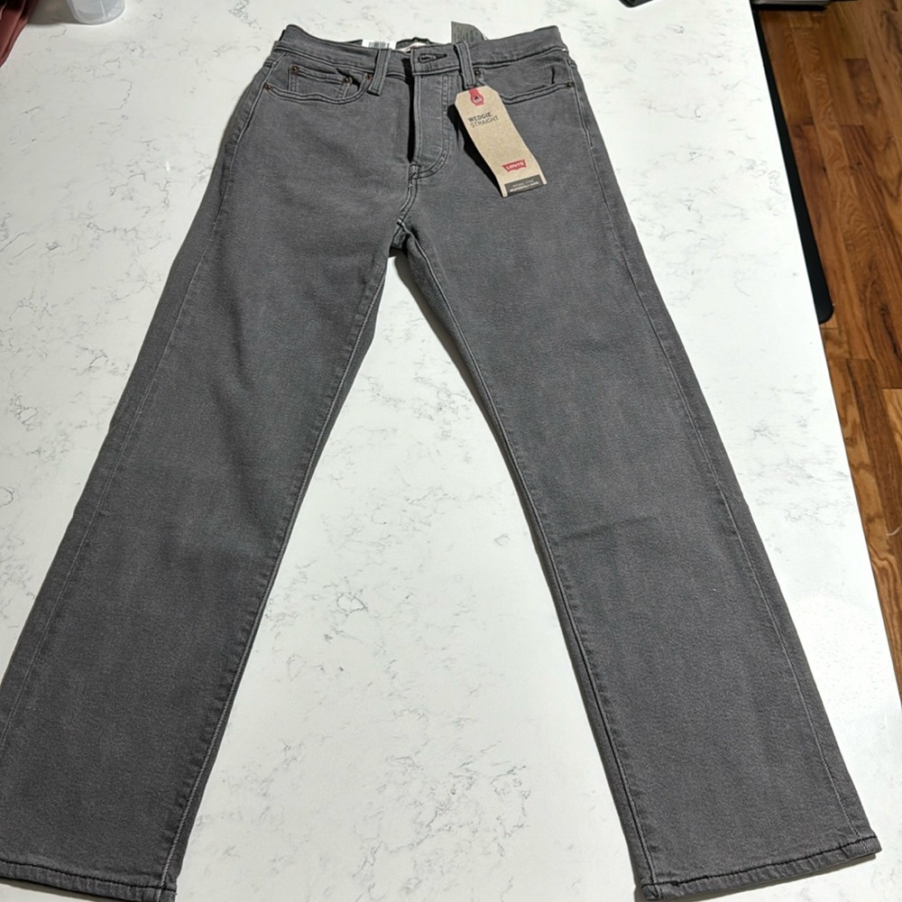Levi wedge straight Size 27x28